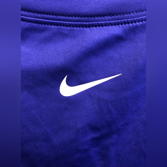 Nike Dri-Fit Purple T-Shirt Size M - Picture 7 of 7